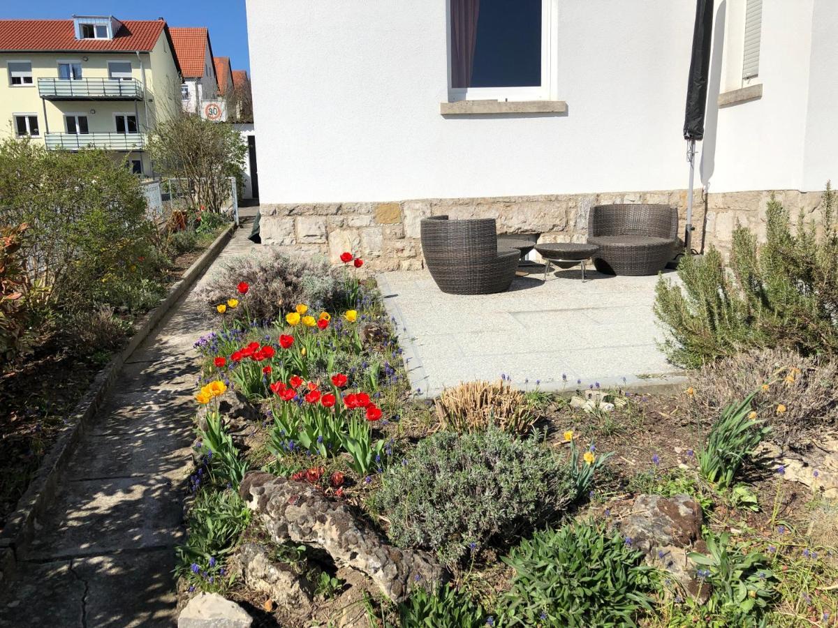 Altstadt Naehe 7 Min Fussweg Ueber Alte Maibruecke Zu Pension Mit Balkon & Garten, Ideal For Long Stay, Relocation Ochsenfurt Exterior foto