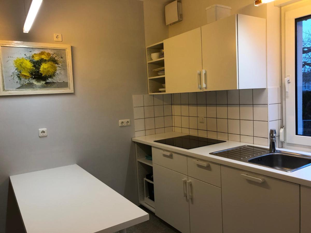 Altstadt Naehe 7 Min Fussweg Ueber Alte Maibruecke Zu Pension Mit Balkon & Garten, Ideal For Long Stay, Relocation Ochsenfurt Exterior foto